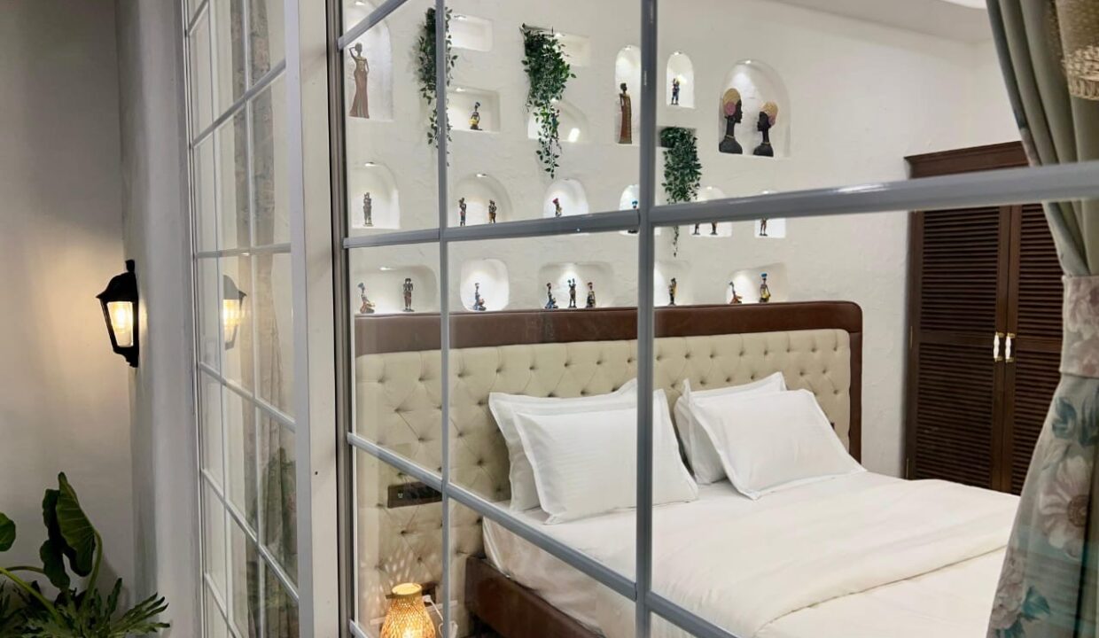 2c17ef5a-3654-4fad-a09c-84076b3a7005